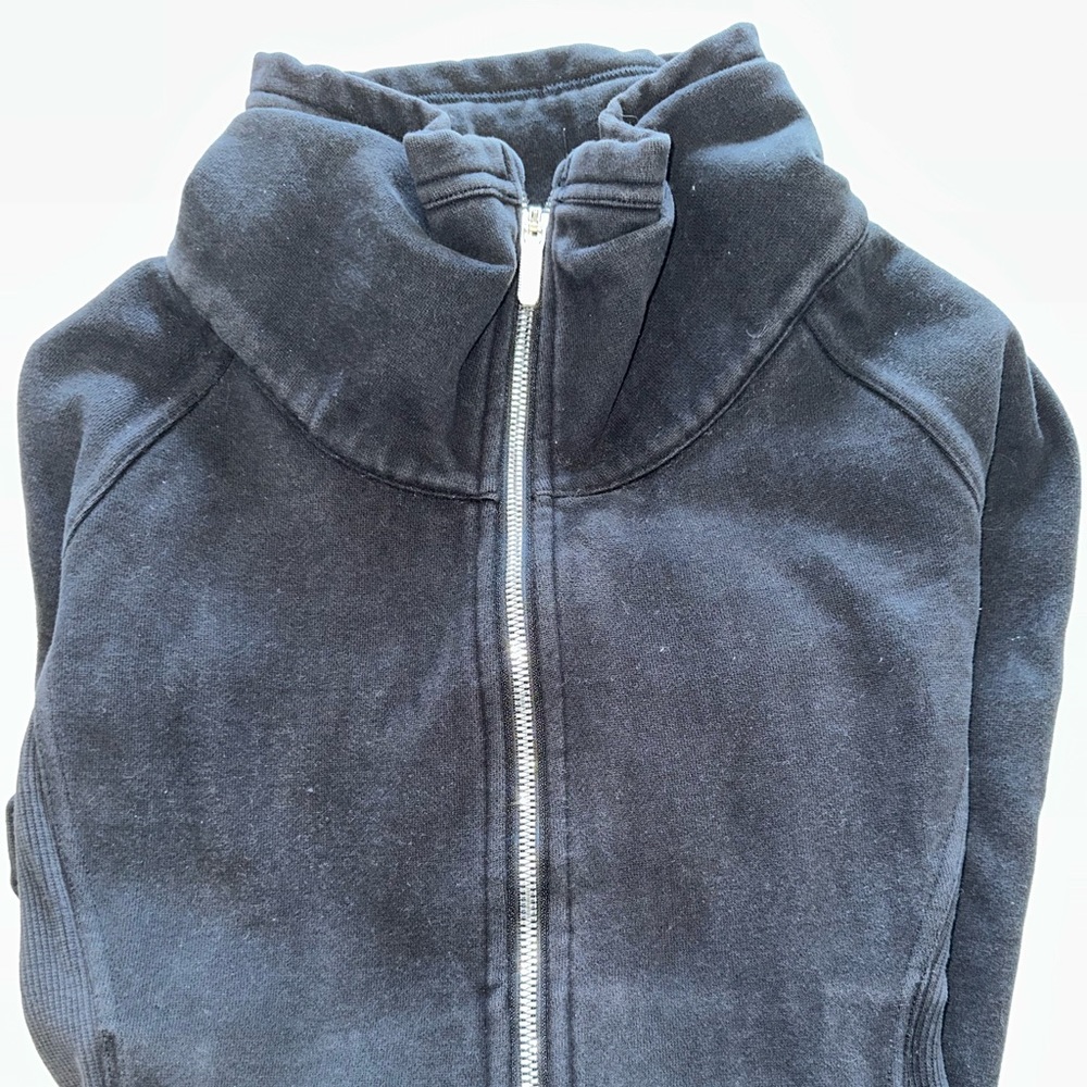 Lululemon Scuba